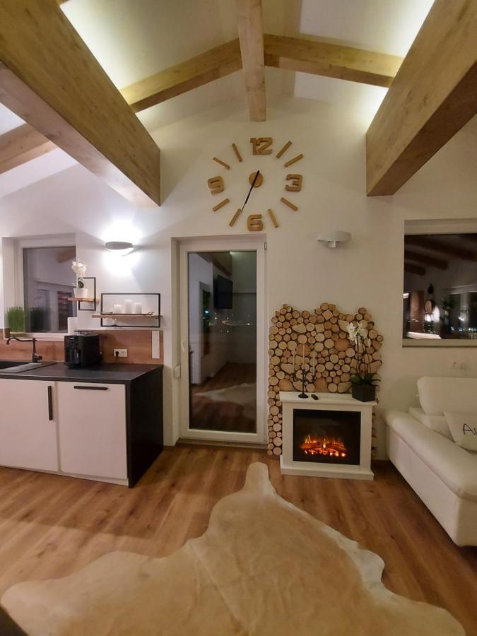 Auszeit Steiraland Penthouse 9 Mit Grossen Balkon Und Parkplatz Apartman Leoben  Kültér fotó