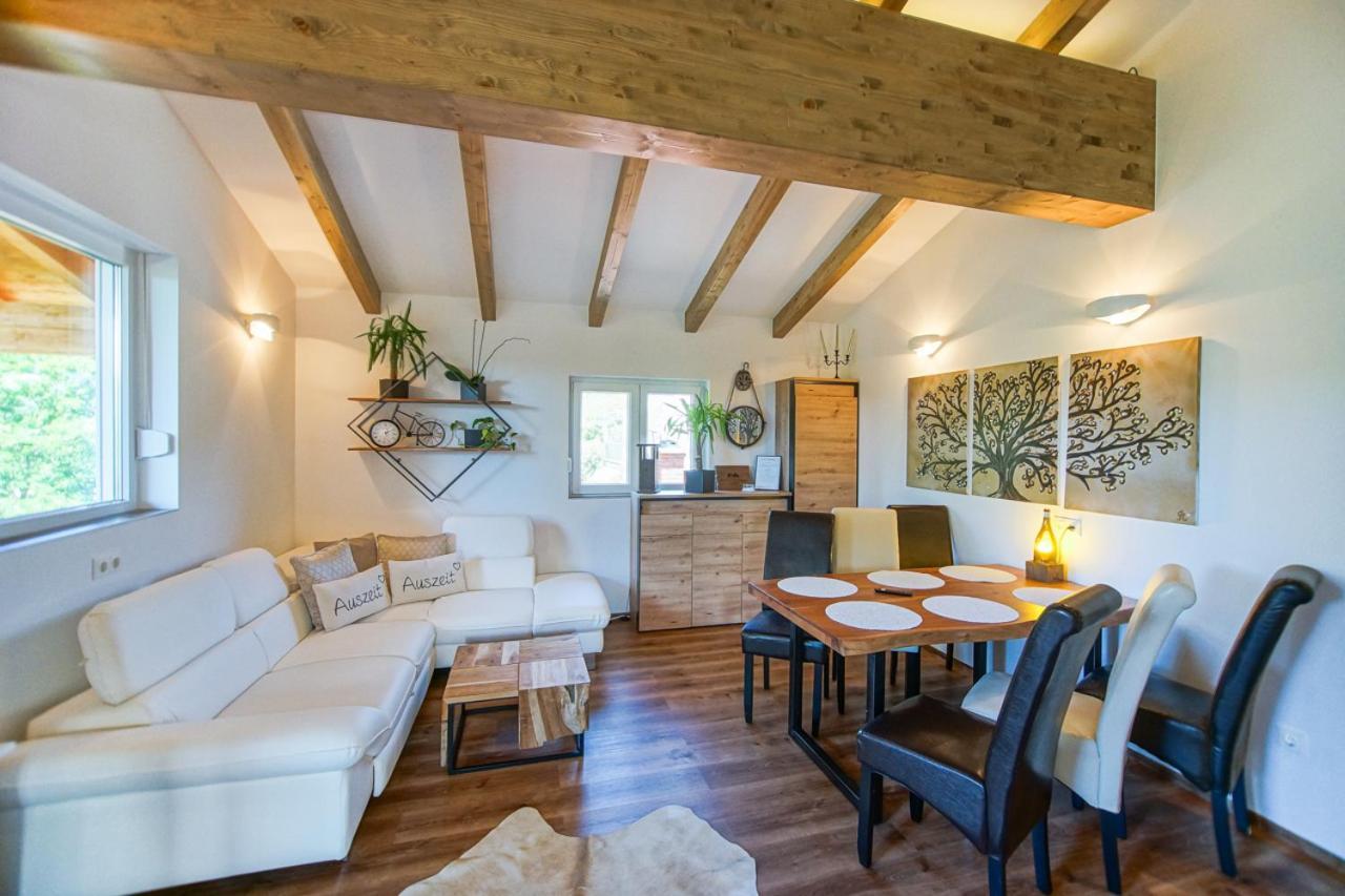 Auszeit Steiraland Penthouse 9 Mit Grossen Balkon Und Parkplatz Apartman Leoben  Kültér fotó
